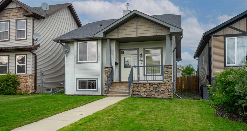 Picture of 39 Reynolds Road , Sylvan Lake Real Estate Listing