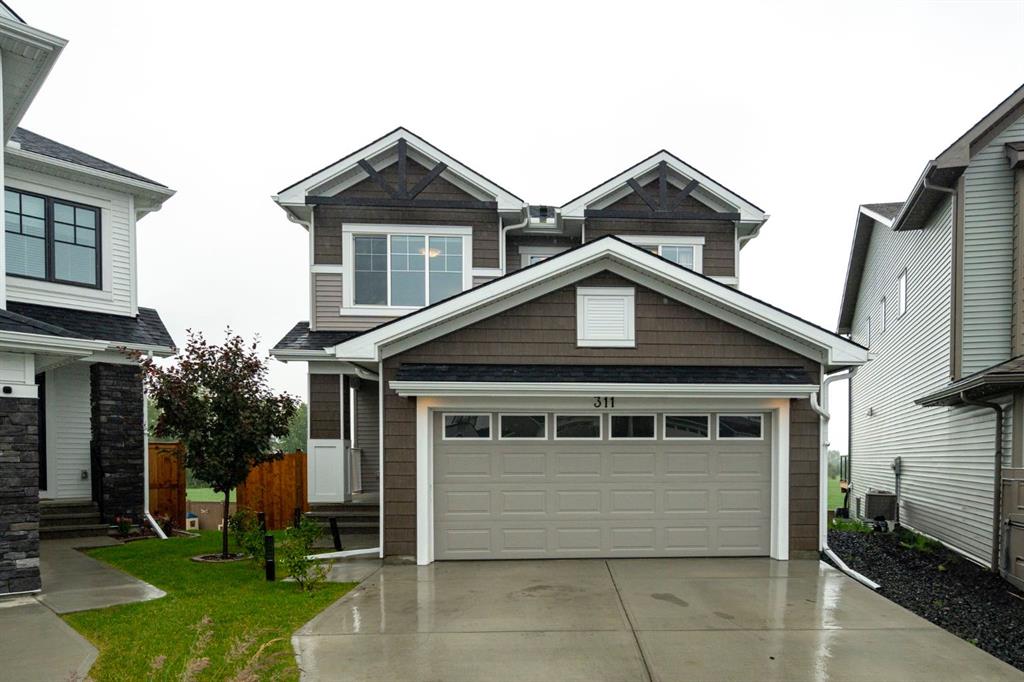 Picture of 311 Monterey Place SE, High River Real Estate Listing