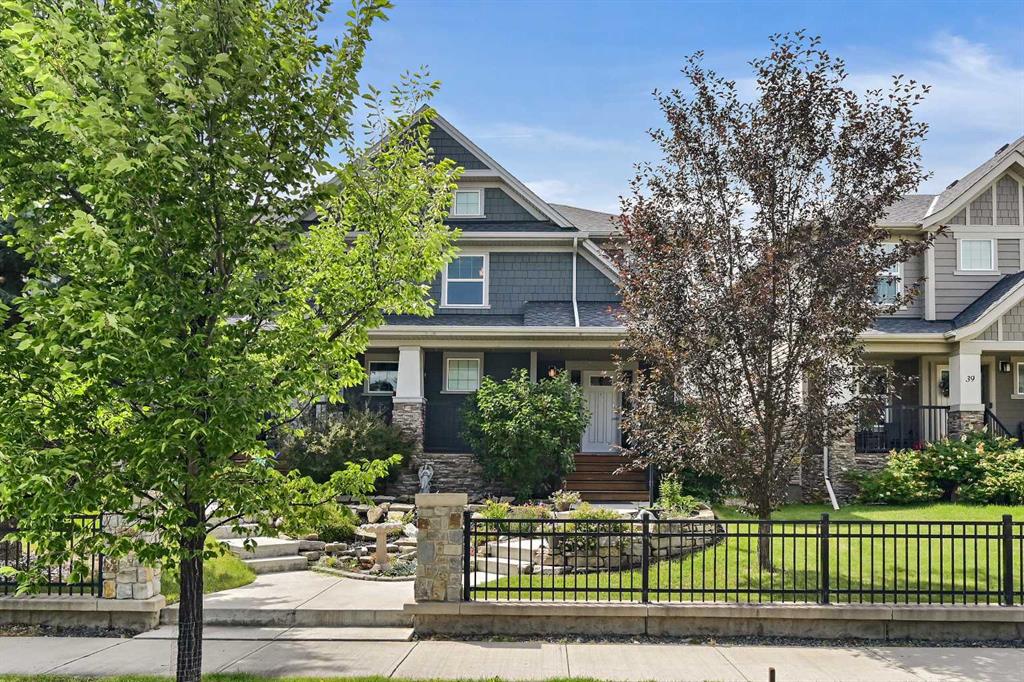 Picture of 41 Legacy Gate SE, Calgary Real Estate Listing