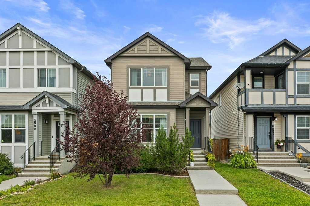 Picture of 2013 New Brighton Park SE, Calgary Real Estate Listing