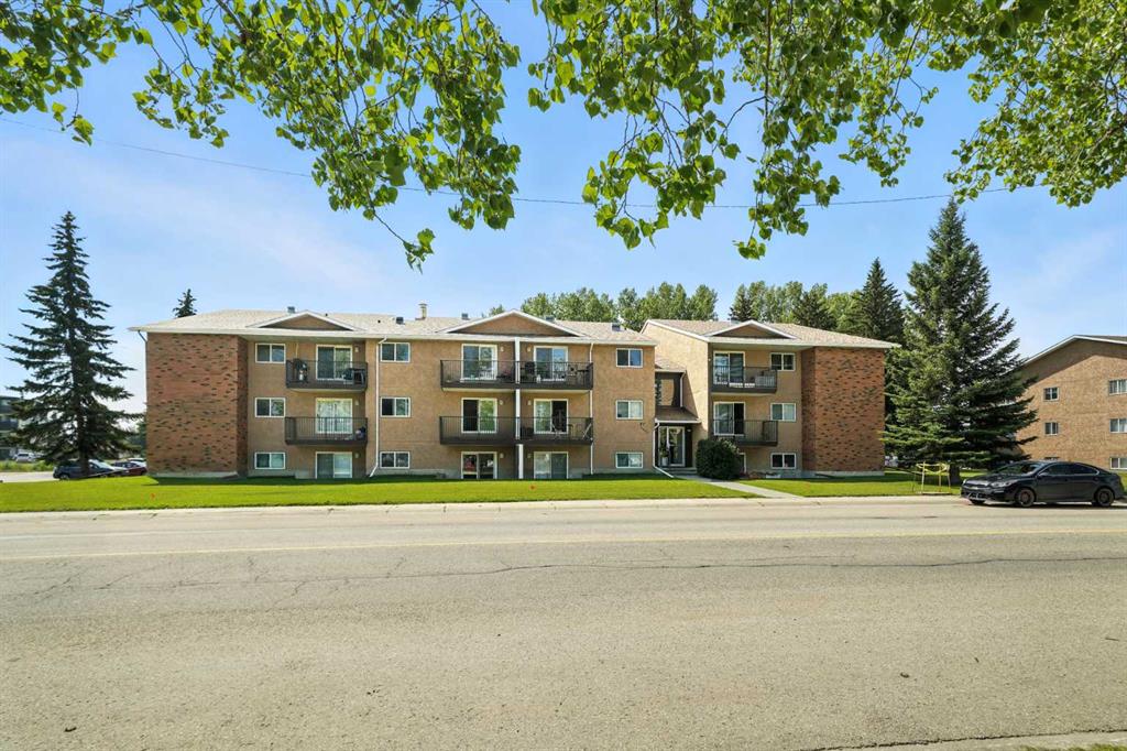 Picture of 105, 27 Bennett Street , Red Deer Real Estate Listing