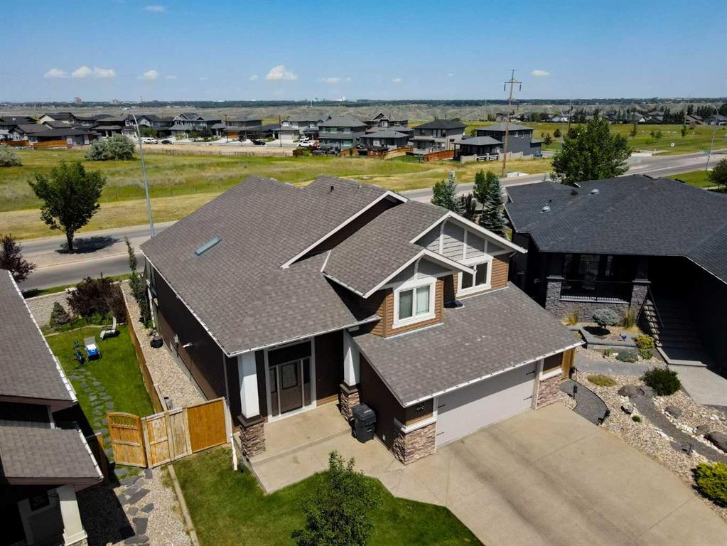 Picture of 255 Canyon Estates Way W, Lethbridge Real Estate Listing