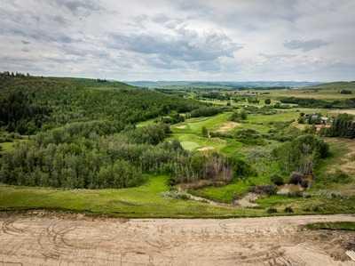 Picture of 211 Creekview Gardens SW, Calgary Real Estate Listing