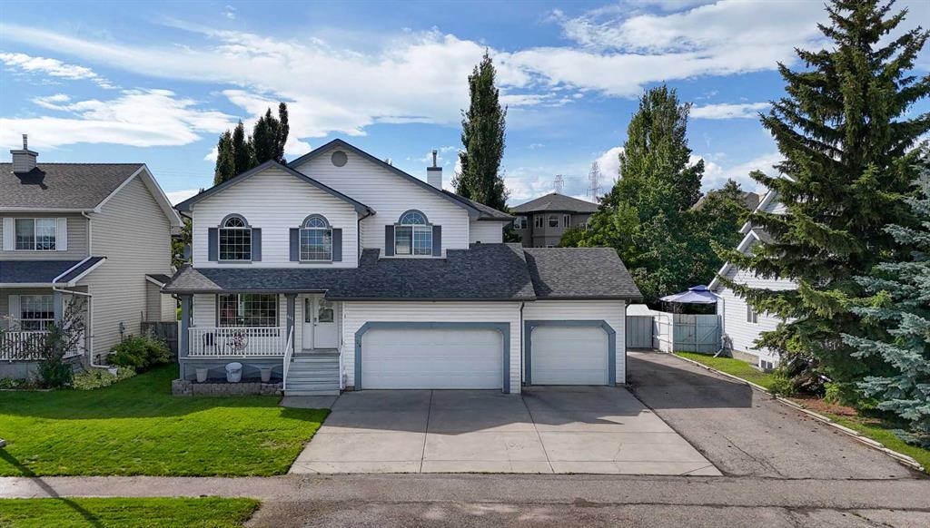 Picture of 857 West Chesteremere Drive , Chestermere Real Estate Listing