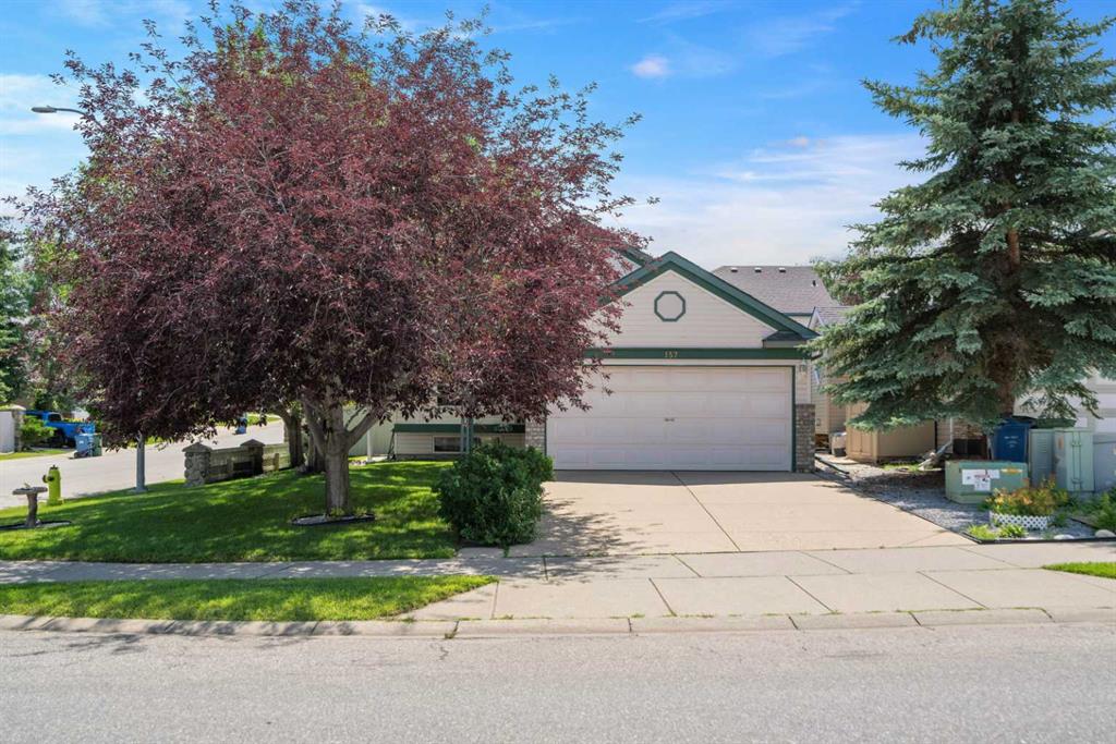 Picture of 157 Somerset Drive SW, Calgary Real Estate Listing