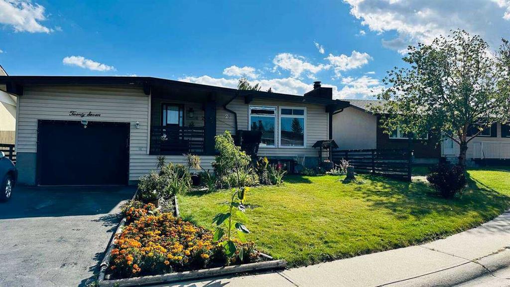Picture of 27 Penworth Place SE, Calgary Real Estate Listing