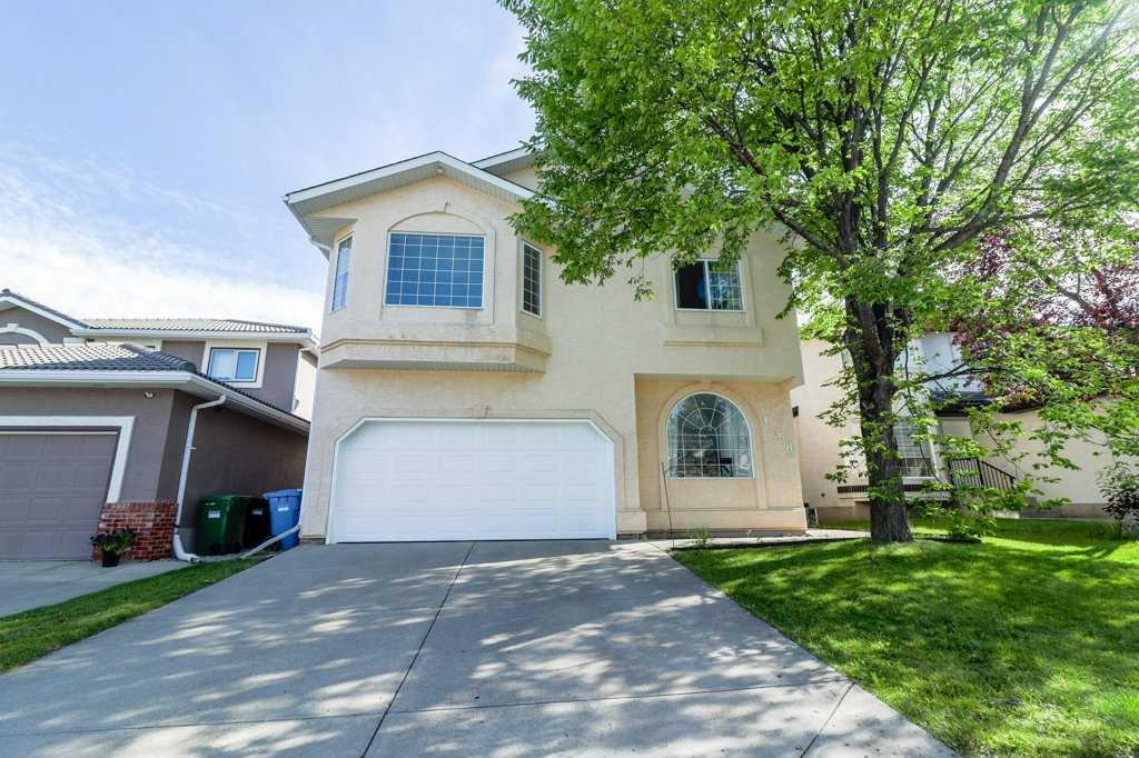 Picture of 138 Hampstead Circle NW, Calgary Real Estate Listing