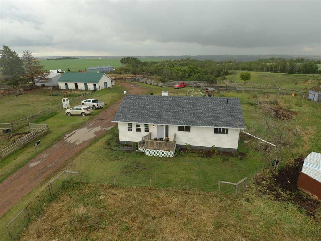 Picture of 14123 Township Road 404  , Rural Flagstaff County Real Estate Listing