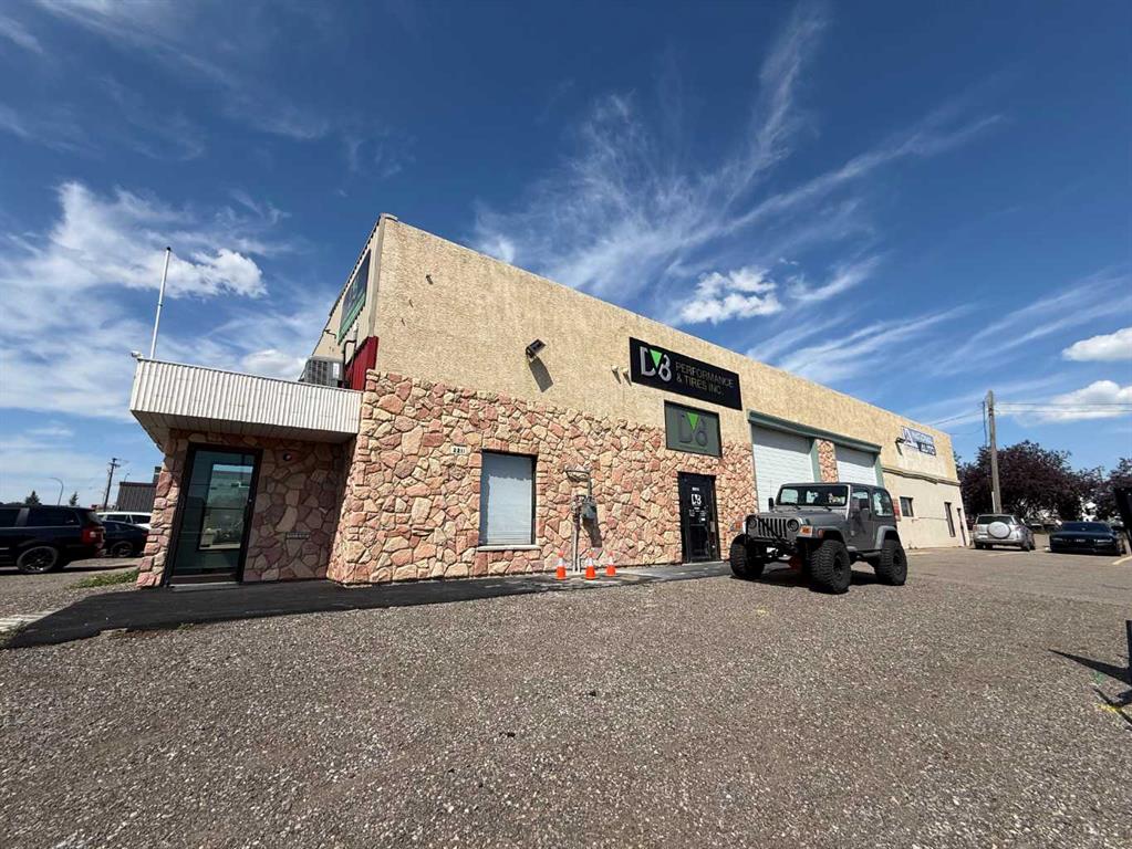 Picture of 2213, 2211 2 Avenue N, Lethbridge Real Estate Listing