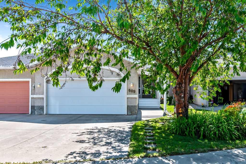 Picture of 609 Lineham Acres Drive NW, High River Real Estate Listing
