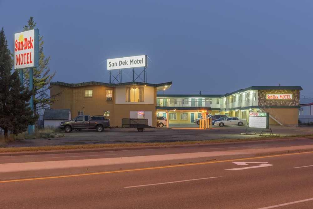 Picture of 855 Gershaw Drive SW, Medicine Hat Real Estate Listing