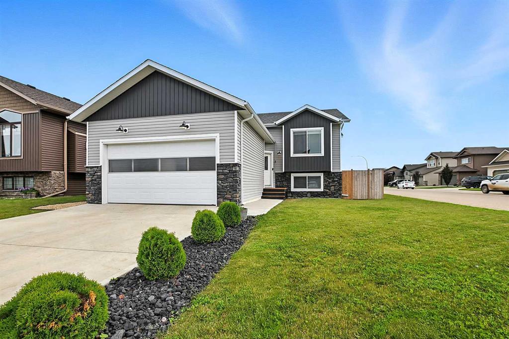Picture of 5 Mackenzie Avenue , Lacombe Real Estate Listing