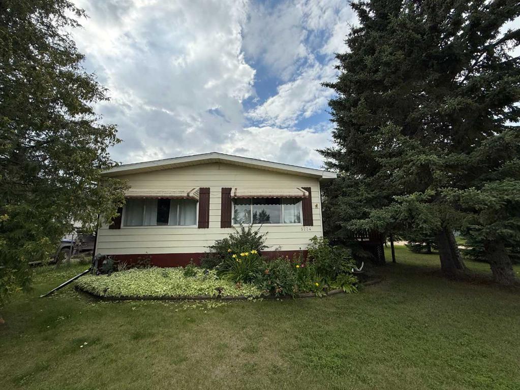 Picture of 5224 48 Street  , Clive Real Estate Listing