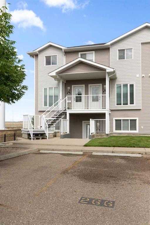Picture of 266 Northlands Pointe NE, Medicine Hat Real Estate Listing