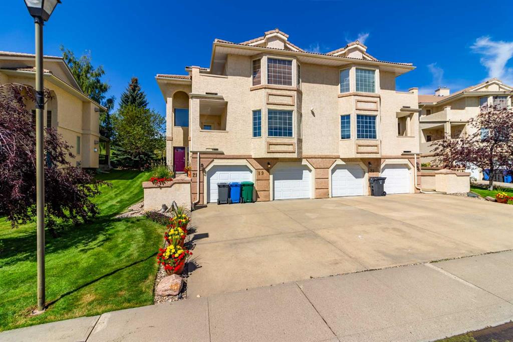Picture of 19 Canyon Court W, Lethbridge Real Estate Listing