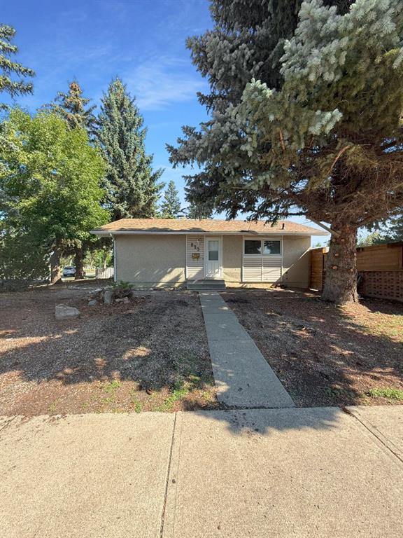 Picture of 823 23 Street N, Lethbridge Real Estate Listing