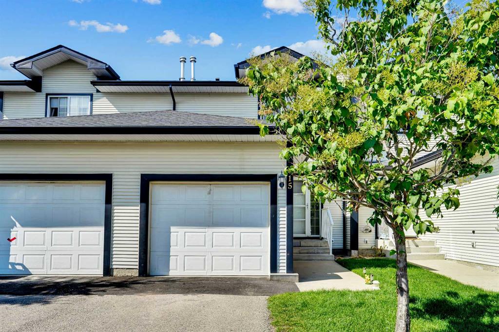 Picture of 15, 12 Silver Creek Boulevard NW, Airdrie Real Estate Listing