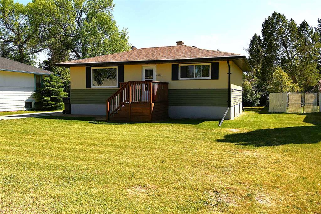 Picture of 209 3 Avenue , Bassano Real Estate Listing