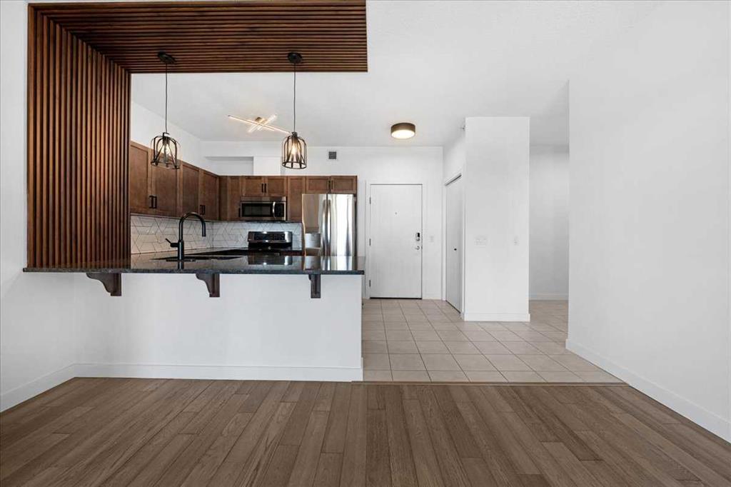 Picture of 2420, 604 East Lake Boulevard NE, Airdrie Real Estate Listing