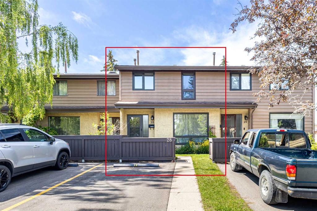 Picture of 28, 2300 Oakmoor Drive SW, Calgary Real Estate Listing