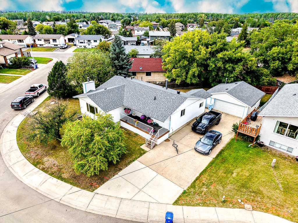 Picture of 111 Christina Court , Fort McMurray Real Estate Listing