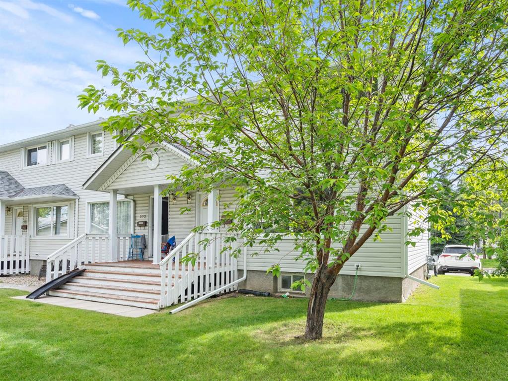 Picture of 571 Killarney Glen Court SW, Calgary Real Estate Listing