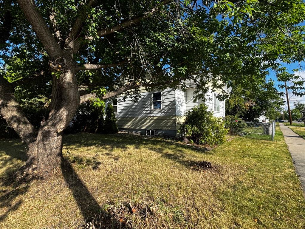 Picture of 10502 101 Avenue , Grande Prairie Real Estate Listing