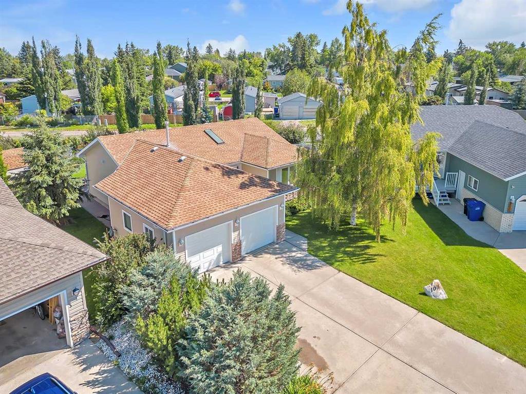 Picture of 109 Monica Bay , Carstairs Real Estate Listing