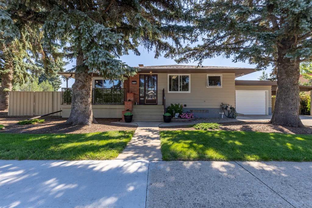 Picture of 1113 24 Street S, Lethbridge Real Estate Listing