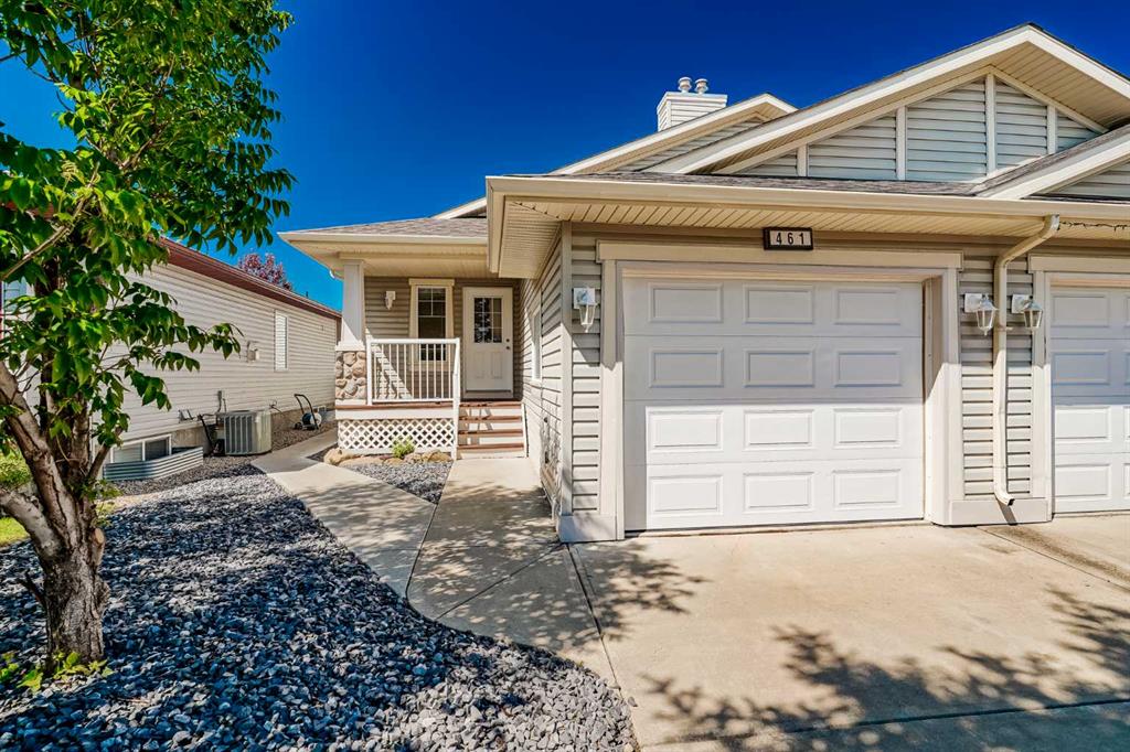 Picture of 461 Stonegate Way NW, Airdrie Real Estate Listing