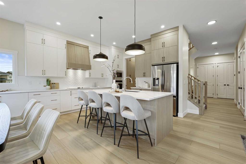 Picture of 528 Baywater Manor SW, Airdrie Real Estate Listing