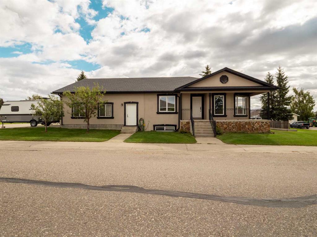 Picture of 996 2 Avenue W, Cardston Real Estate Listing
