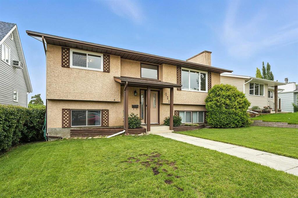 Picture of 121 McDougall Crescent , Red Deer Real Estate Listing