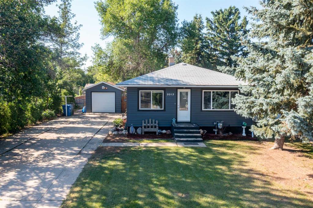 Picture of 2013 21 Avenue , Coaldale Real Estate Listing