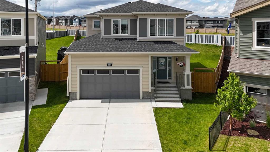 Picture of 119 Carrington Circle NW, Calgary Real Estate Listing