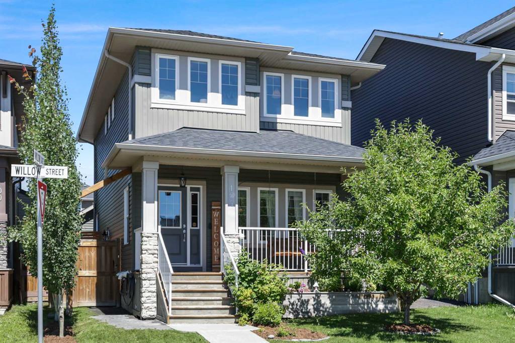 Picture of 104 Willow Street , Cochrane Real Estate Listing