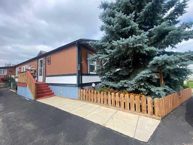 Picture of 30 Lake Stafford Crescent E, Brooks Real Estate Listing