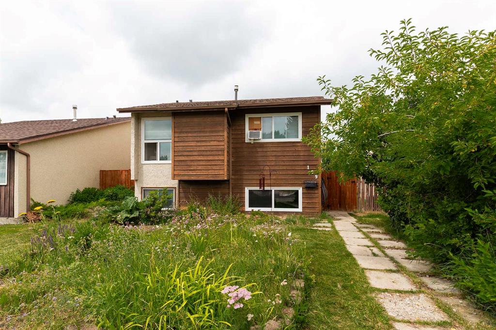 Picture of 109 Princeton Crescent W, Lethbridge Real Estate Listing