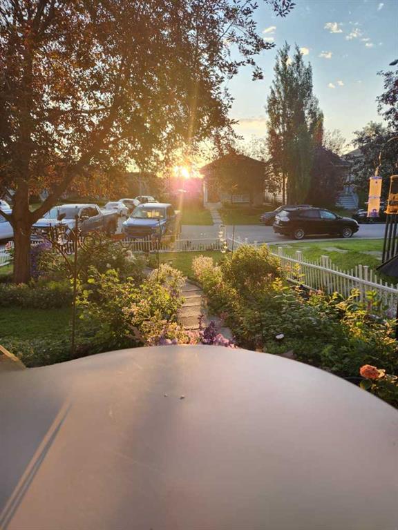 Picture of 87 Coventry Road NE, Calgary Real Estate Listing