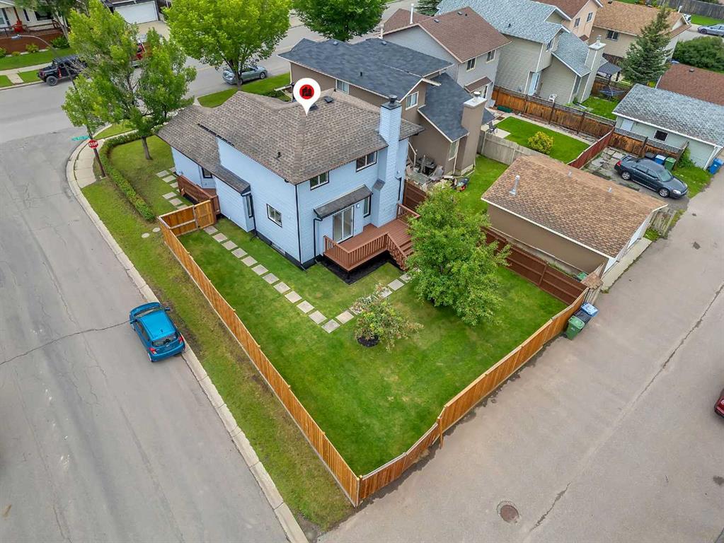 Picture of 895 Erin Woods Drive SE, Calgary Real Estate Listing