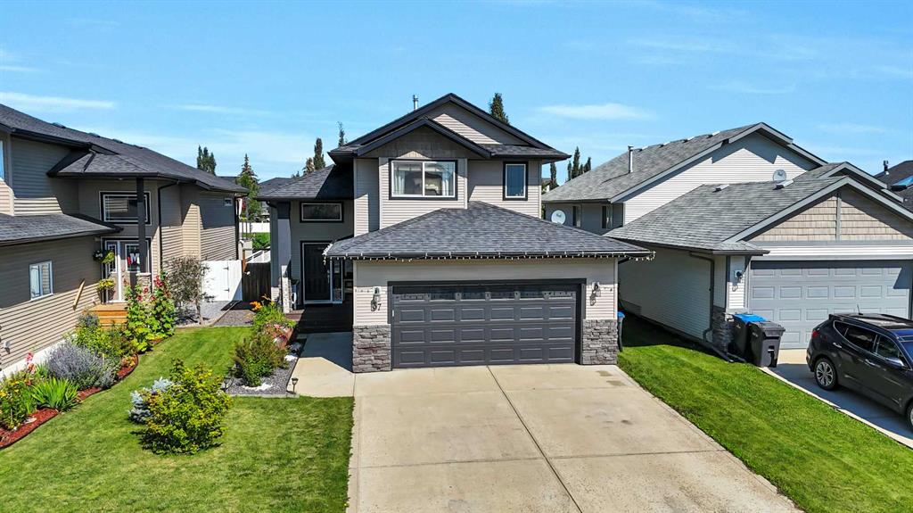 Picture of 37 Lucky Place , Sylvan Lake Real Estate Listing