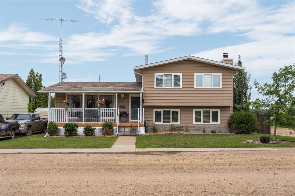 Picture of 5104 51 Avenue , Holden Real Estate Listing