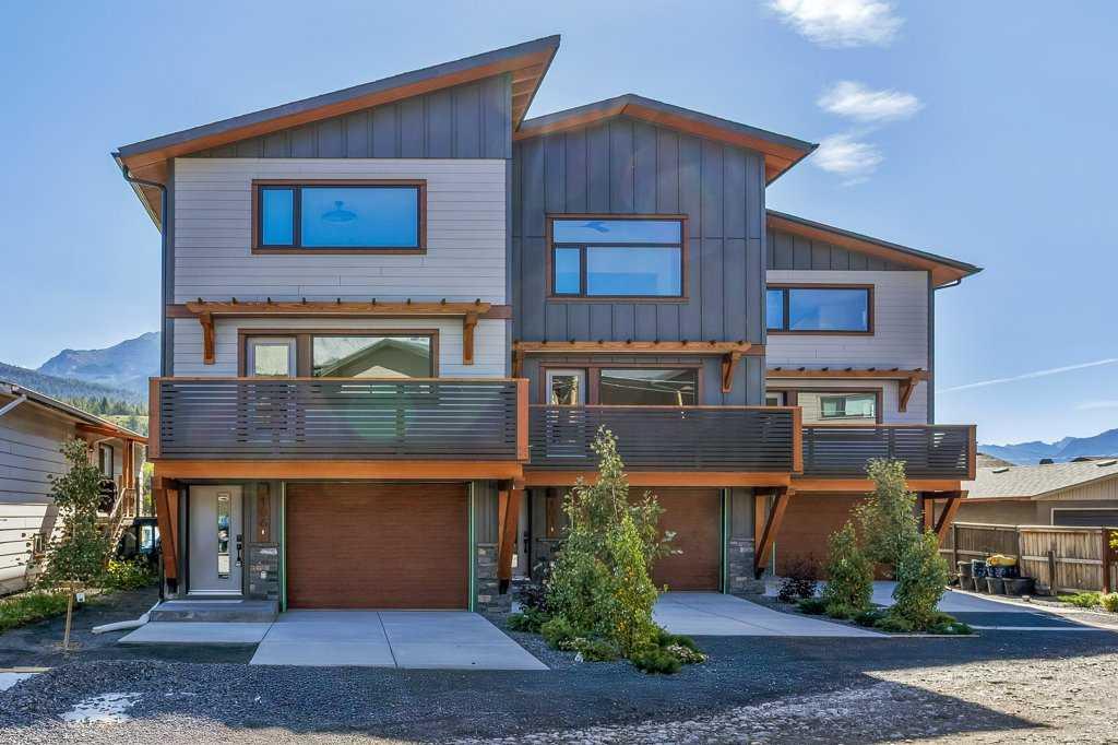 Picture of 106, 1413 Mountain Avenue , Canmore Real Estate Listing