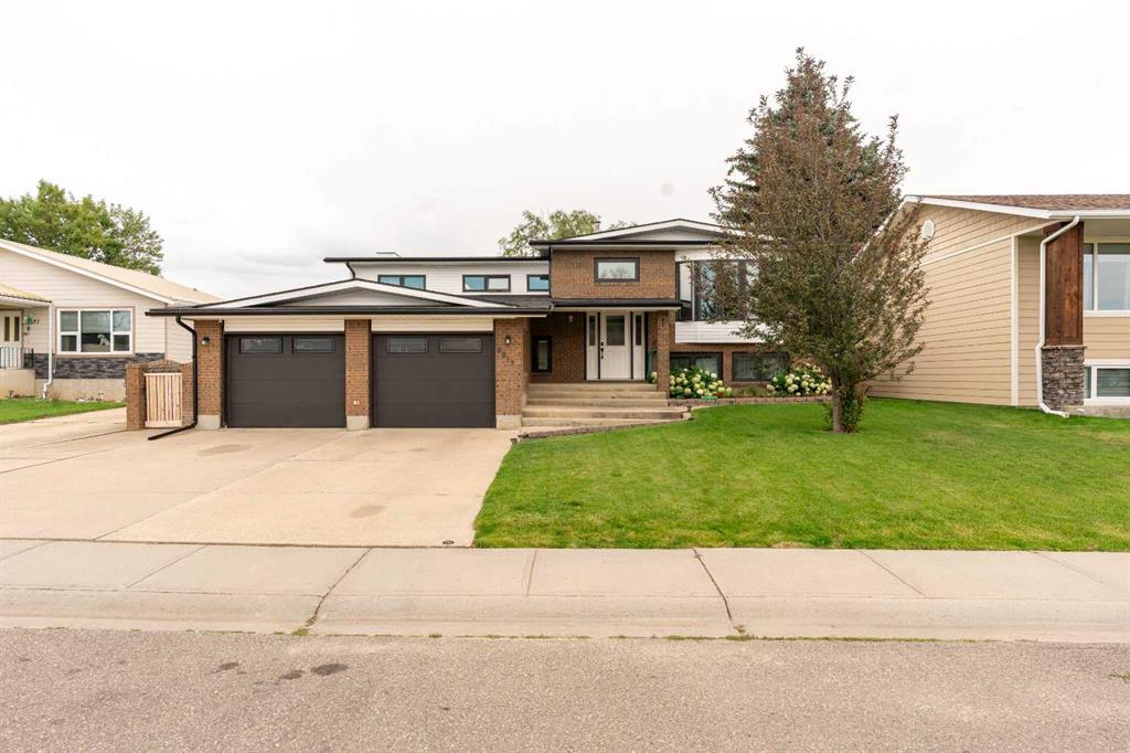 Picture of 6017 57 Street  , Taber Real Estate Listing