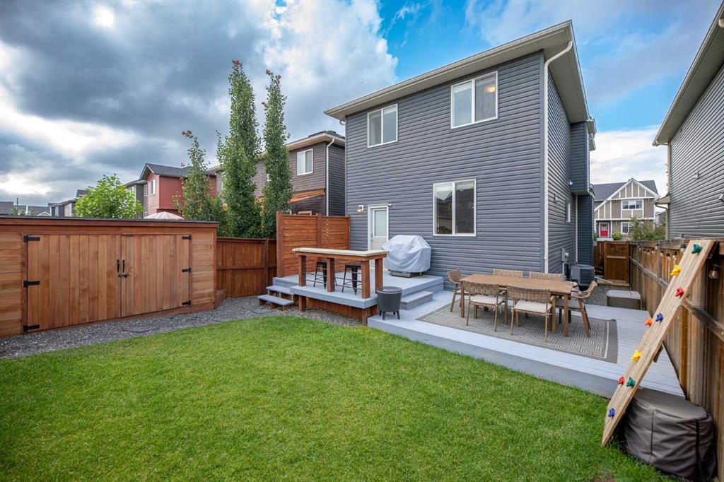 Picture of 135 Fireside Drive , Cochrane Real Estate Listing