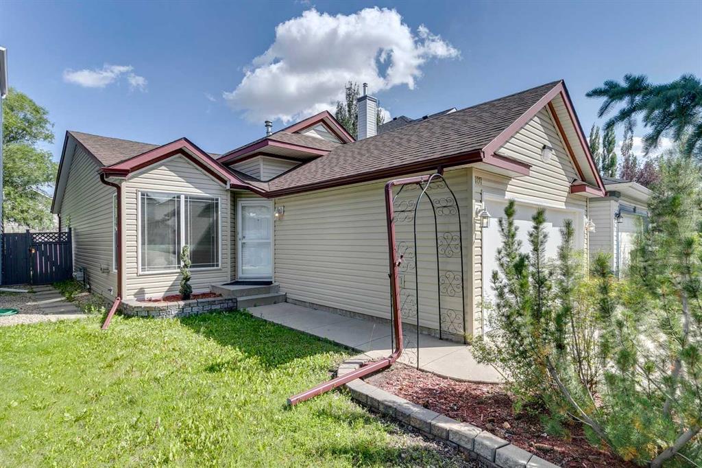 Picture of 107 Somercrest Gardens SW, Calgary Real Estate Listing