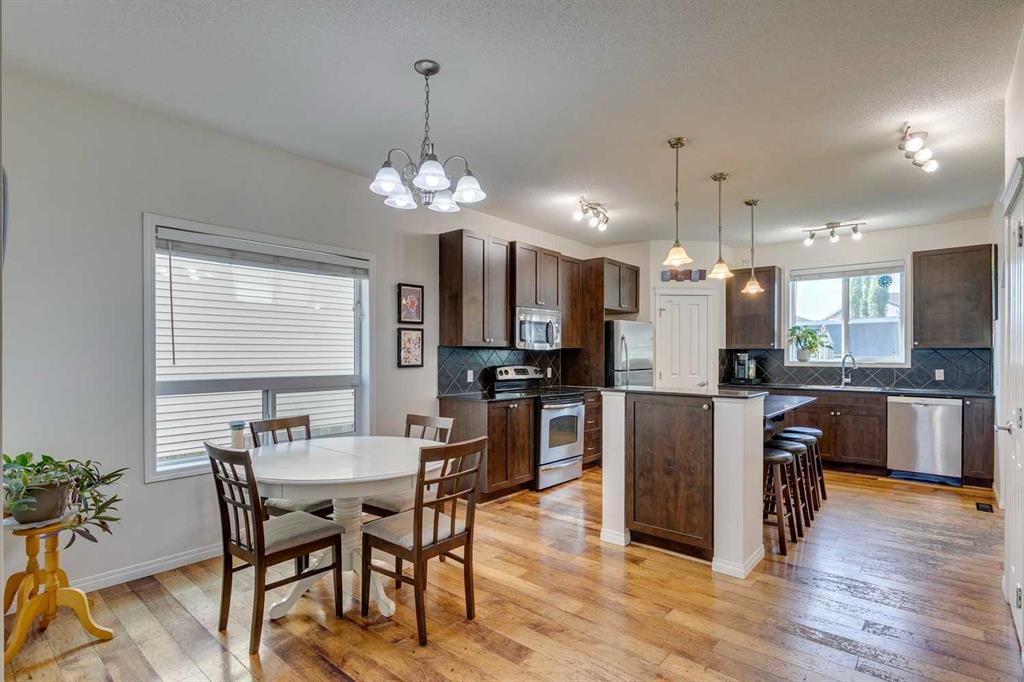 Picture of 91 Silverado Plains Manor SW, Calgary Real Estate Listing
