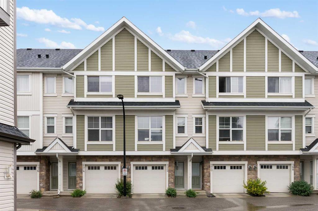 Picture of 172 New Brighton Point SE, Calgary Real Estate Listing