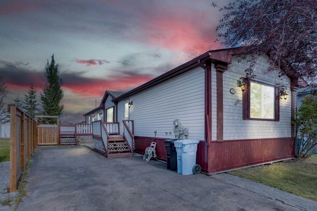 Picture of 125 Mckinlay Crescent , Fort McMurray Real Estate Listing