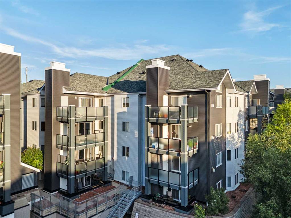 Picture of 218, 30 Sierra Morena Mews SW, Calgary Real Estate Listing